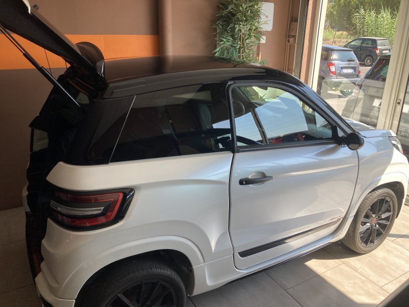 Voiture sans permis Ligier JS 60 Ultimate d'occasion avec moteur DCI et options premium à Saint Laurent du Var