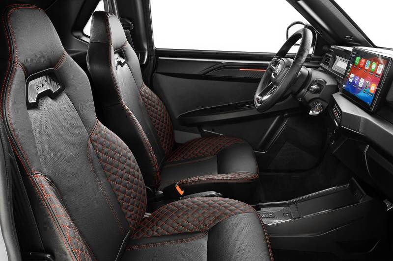 Intérieur nouvelle JS 50 à Carcassonne