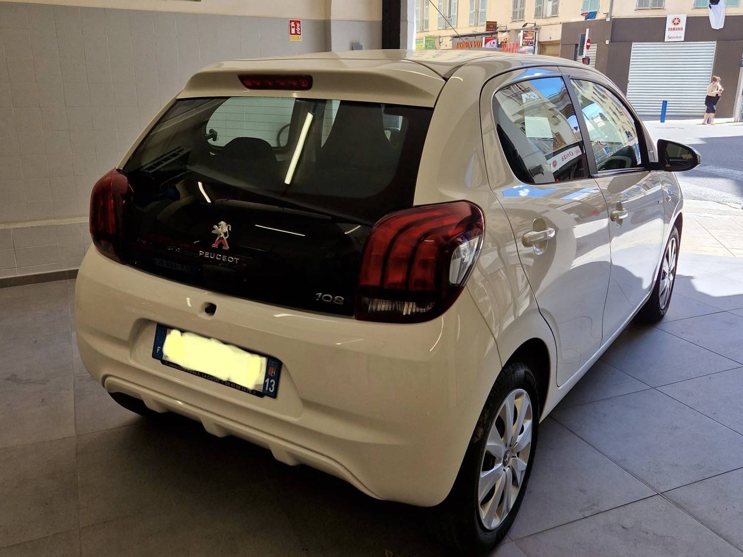 Peugeot 108 1.0 vti 68 style 5 PORTES BOITE AUTOMATIQUE à Nice