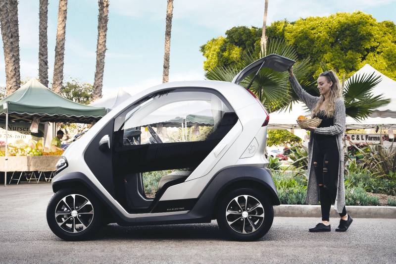 Voiture sans permis pour entreprise à Fréjus