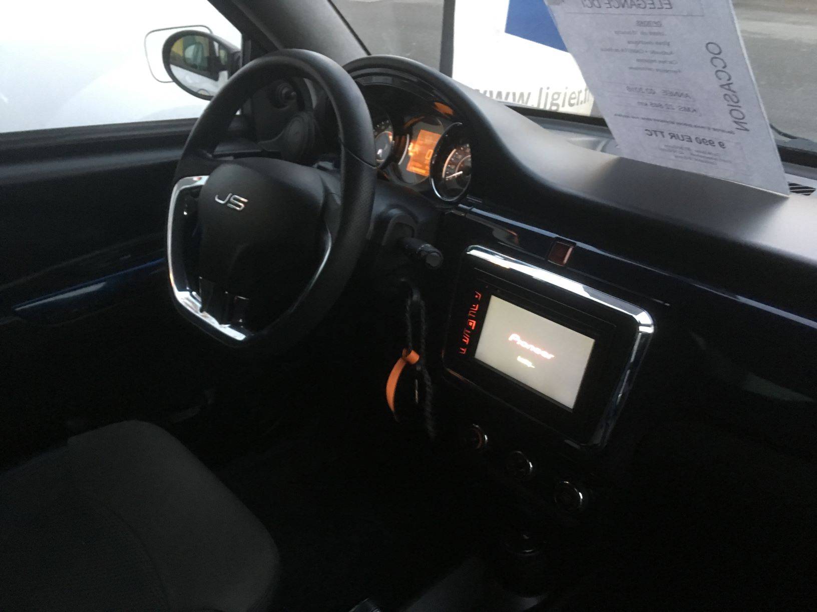 voiture sans permis Ligier