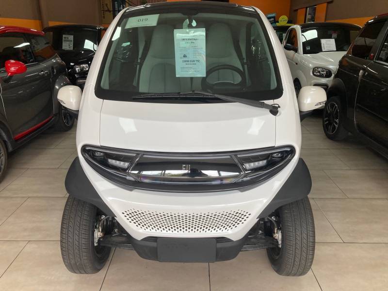 Eli sans permis et climatisée