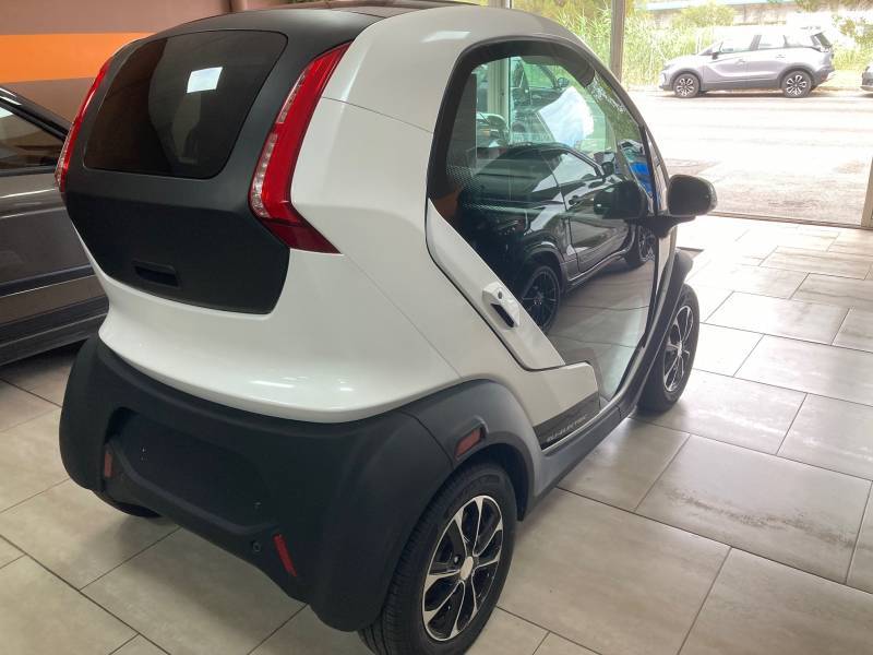 En stock Eli Finition Cool, la voiture sans permis toujours fraîche dispo à Cannes