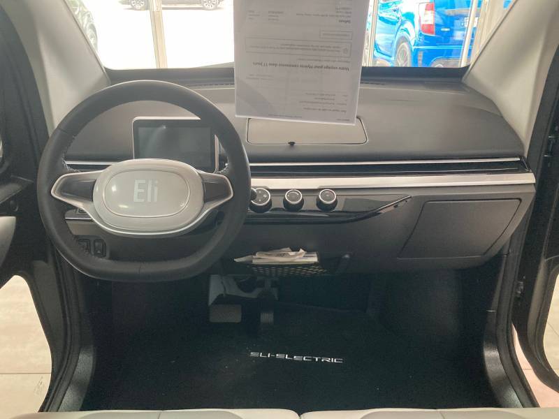 La voiture sans permis ELi est la tesla des voiturettes à Antibes