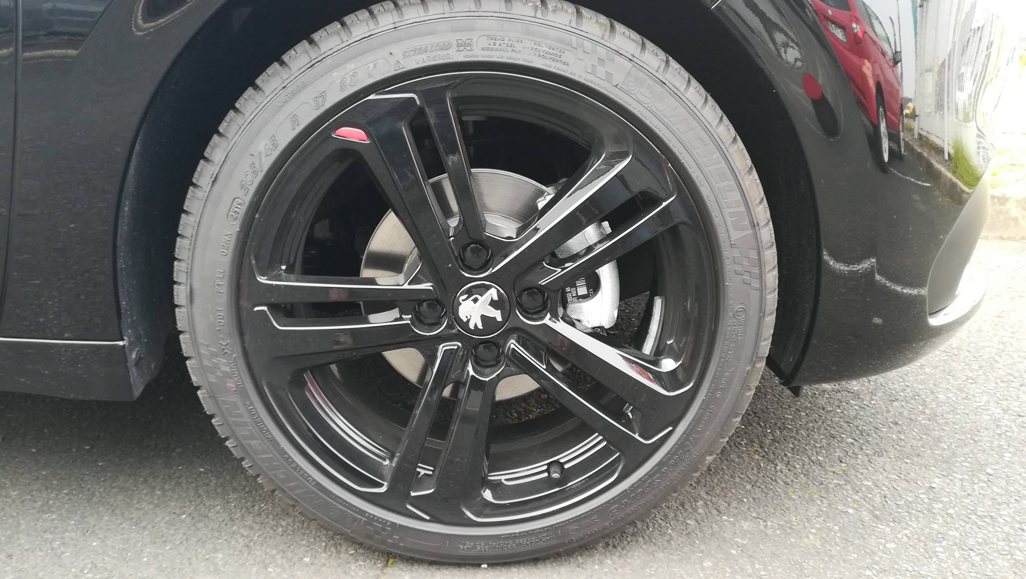 249€ par mois, Peugeot 208 1.2 PureTech 110 GT Line EAT6 citadine, 5 portes Alpes maritimes 06