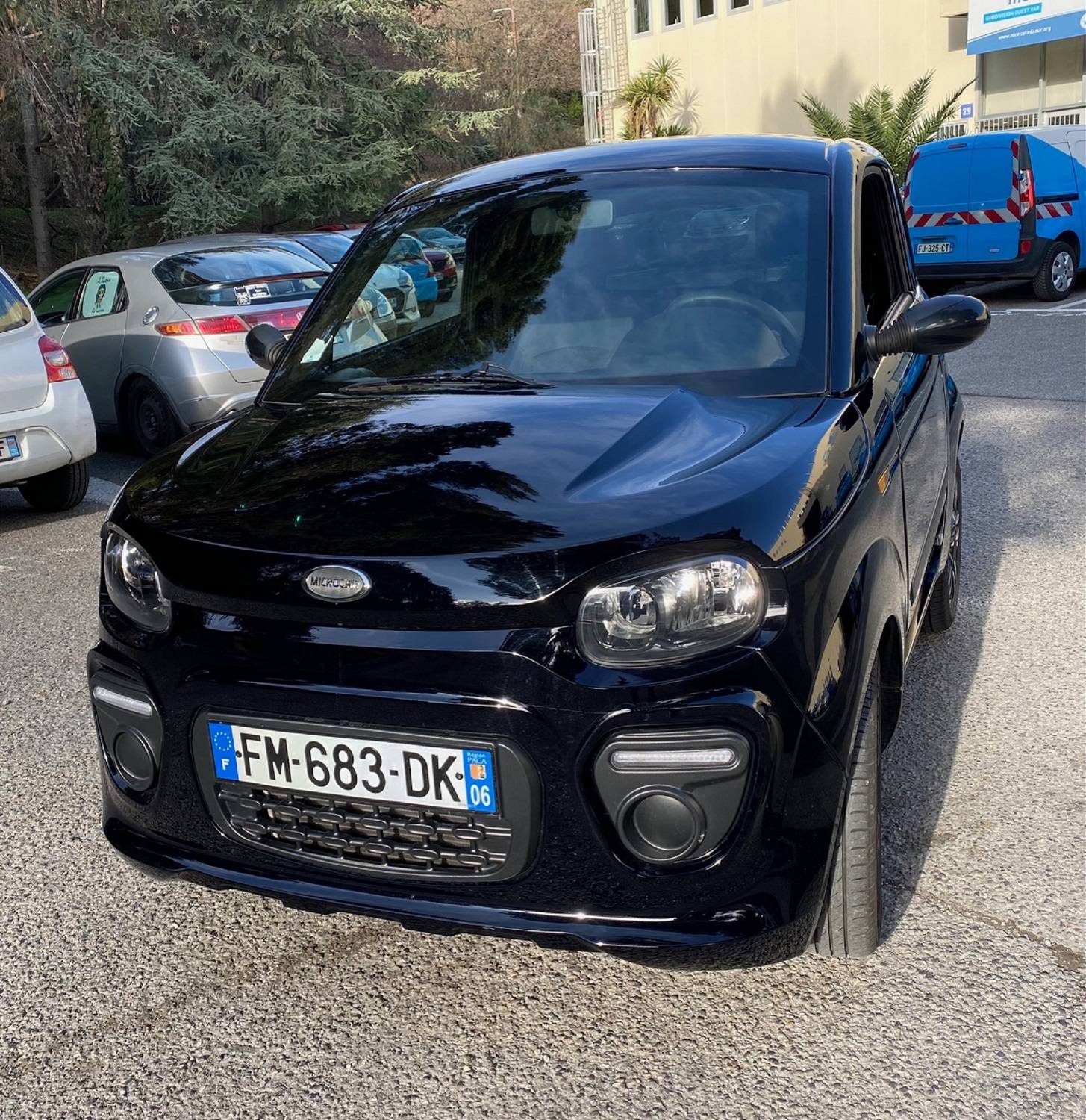 MICROCAR DUE + PACK DESIGN