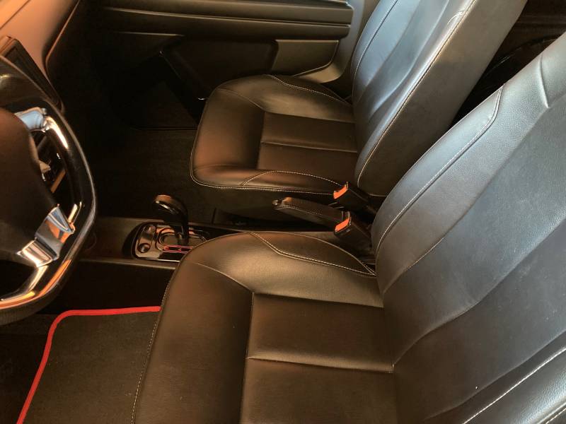 Ligier JS 50 sport DCI avec clim et direction assistée à St Laurent du var