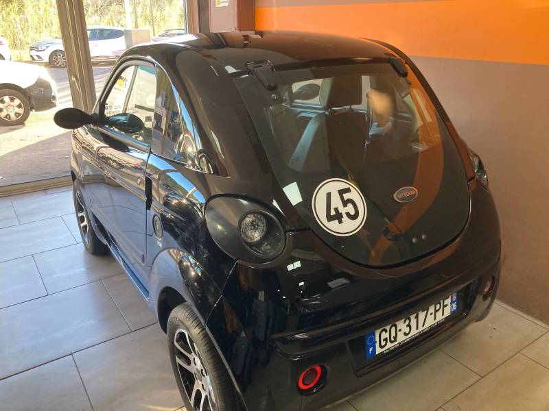 Microcar dué Initiale - 1ère main - faible kilométrage - Stock Alpes maritimes