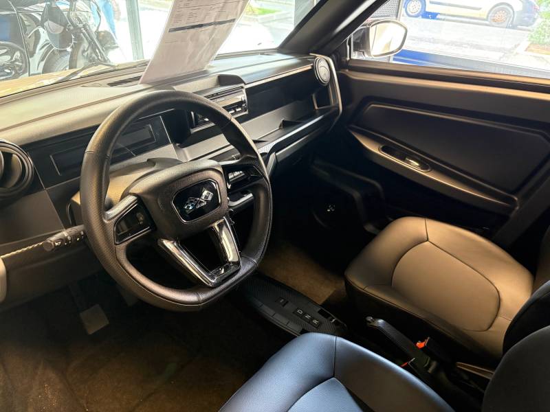 Ligier myli sans permis à Cannes