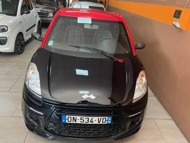 Ligier JS 50 club Progress de 2015 noir toit rouge