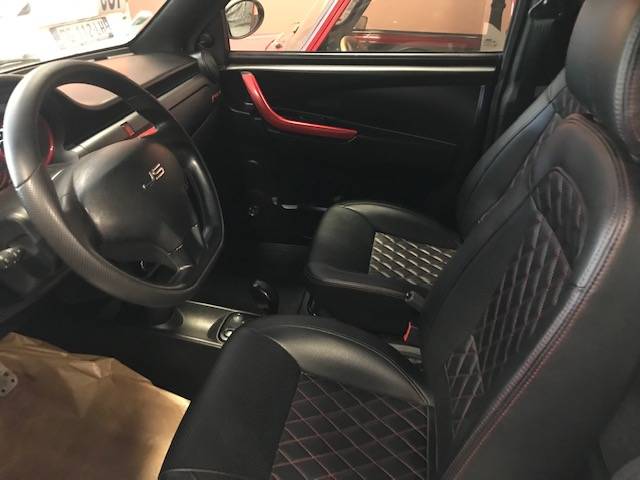 Intérieur cuir voiture sans permis