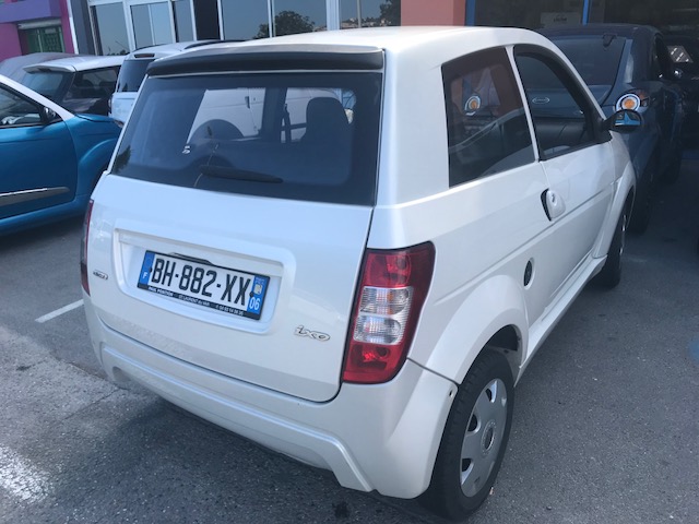 voiture occasion blanche