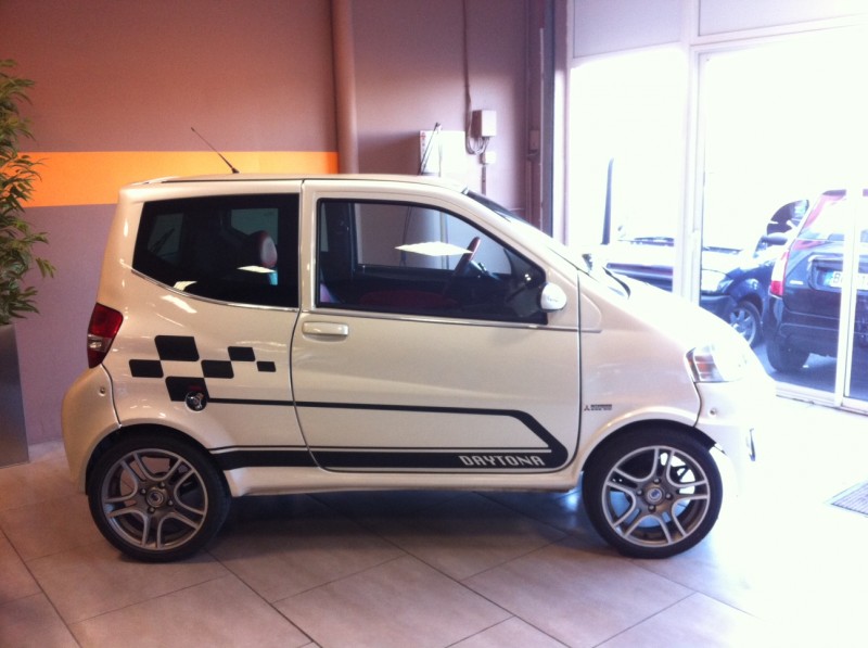 VOITURE SANS PERMIS   CASALINI M12 OPERA
