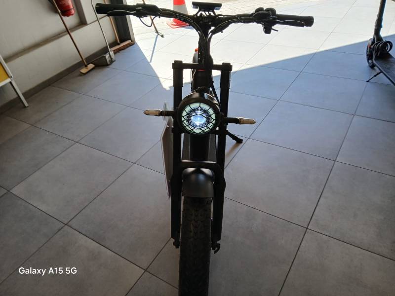 entre le vélo et la trottinette